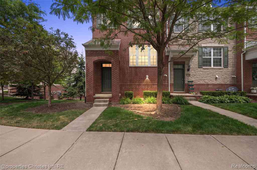 Condo For Sale - 27928 Hopkins Drive <br/> Novi, MI 48377