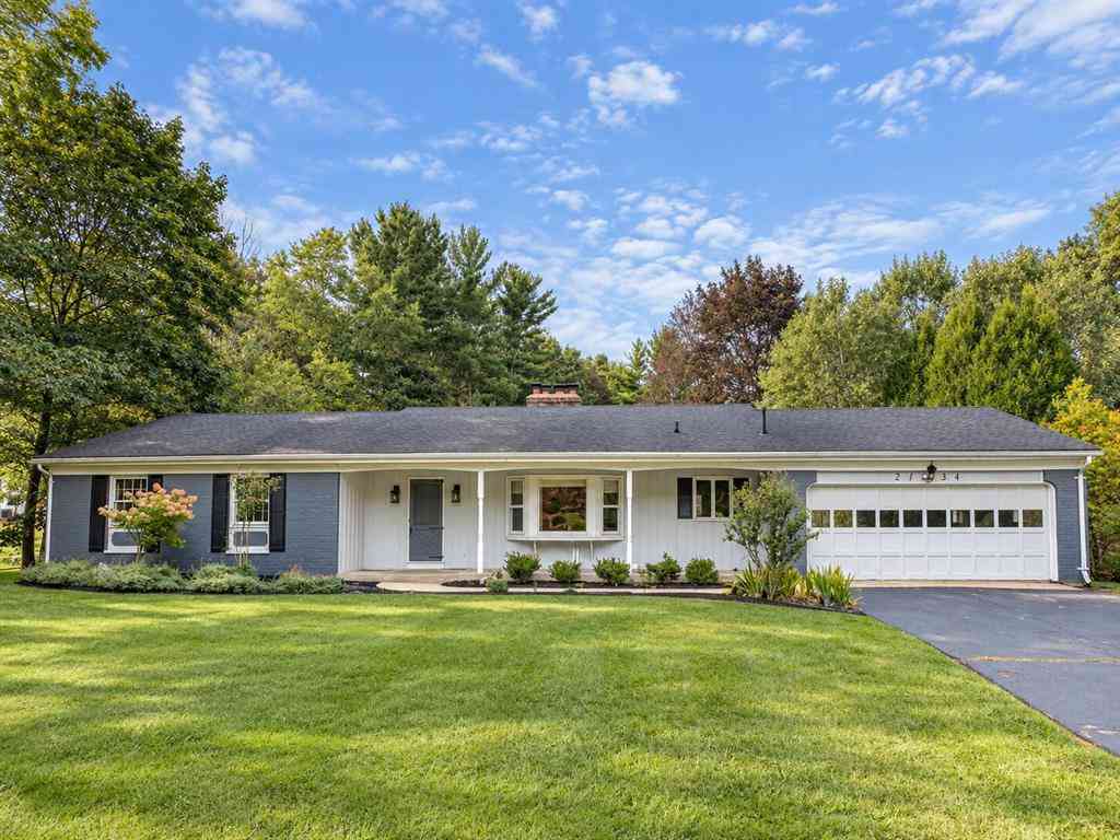 Homes For Sale - 2134 Sycamore Lane <br/> Kalamazoo, MI 49008