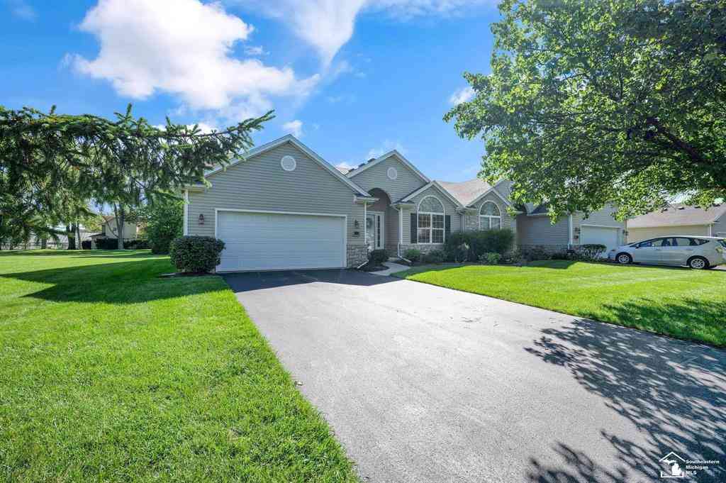 Condo For Sale - 6586 Black Diamond Lane <br/> Lambertville, MI 48144
