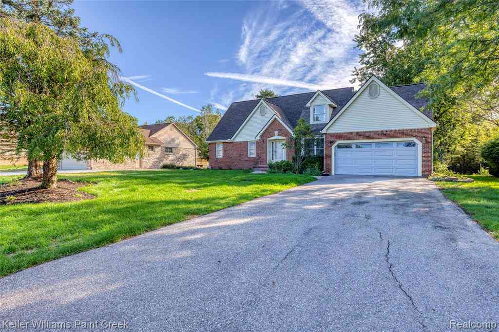 Homes For Sale - 20838 Gill Road <br/> Farmington Hills, MI 48335