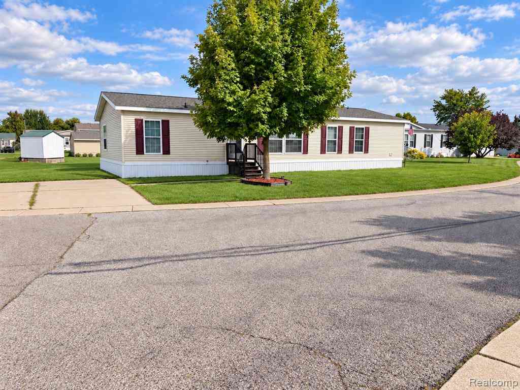 Homes For Sale - 433 Shawdow Lane <br/> Ingham County, Mason, MI 48854