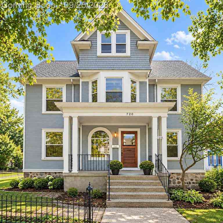 Homes For Sale - 720 Catherine Street <br/> Ann Arbor, MI 48104