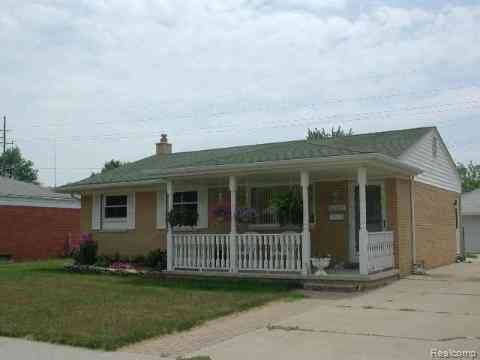 Homes For Sale - 22065 Silver Creek Lane <br/> Wayne County, Rockwood, MI 48173