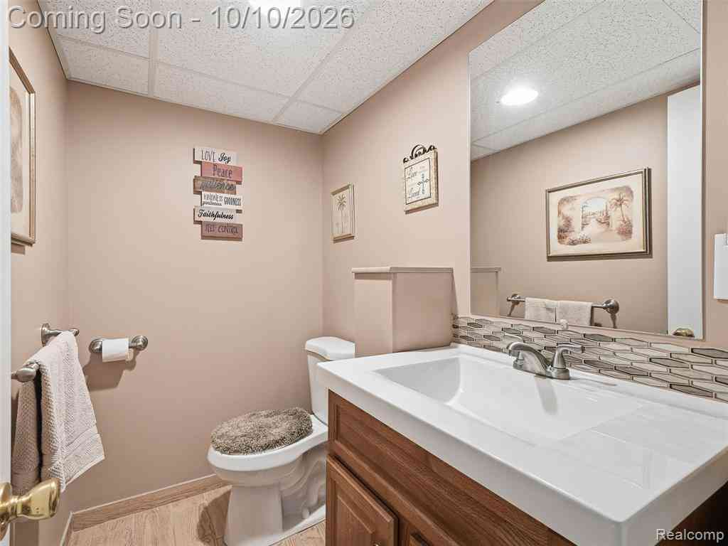 Condo For Sale - 48728 Chester Court <br/> Macomb County, Chesterfield, MI 48047