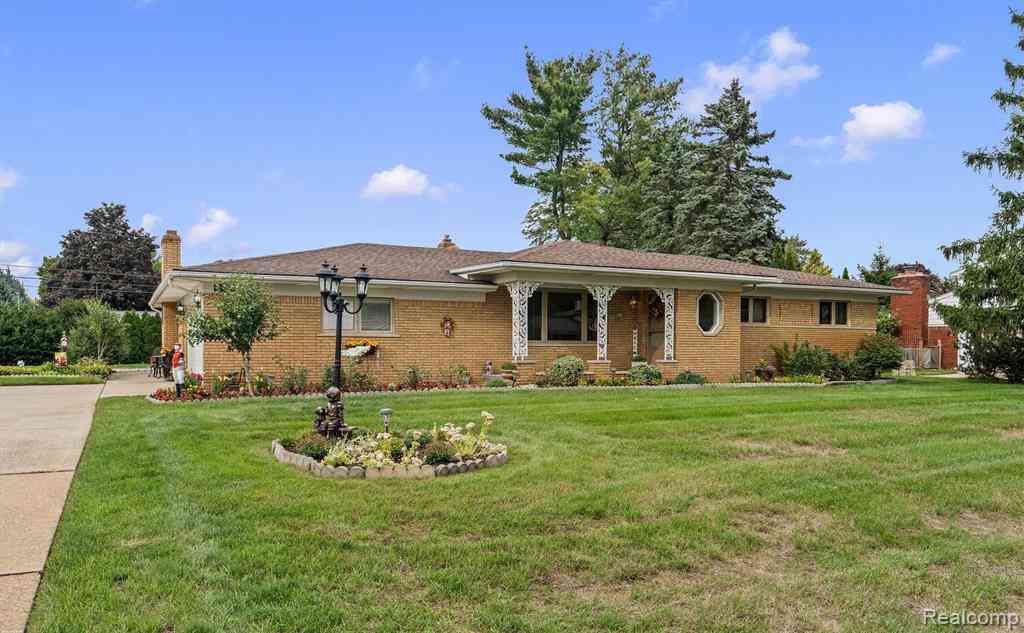 Homes For Sale - 5919 Yarmouth Drive <br/> Shelby Twp, MI 48316