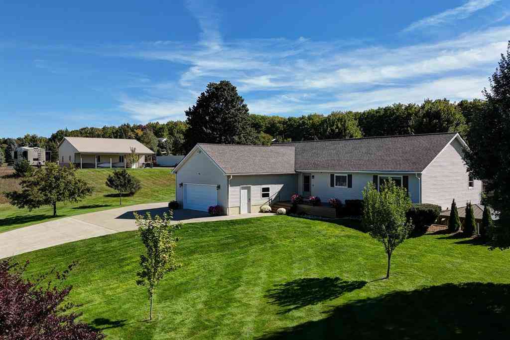 Homes For Sale - 947 SW Prairie Lane <br/> Kalkaska, MI 49646