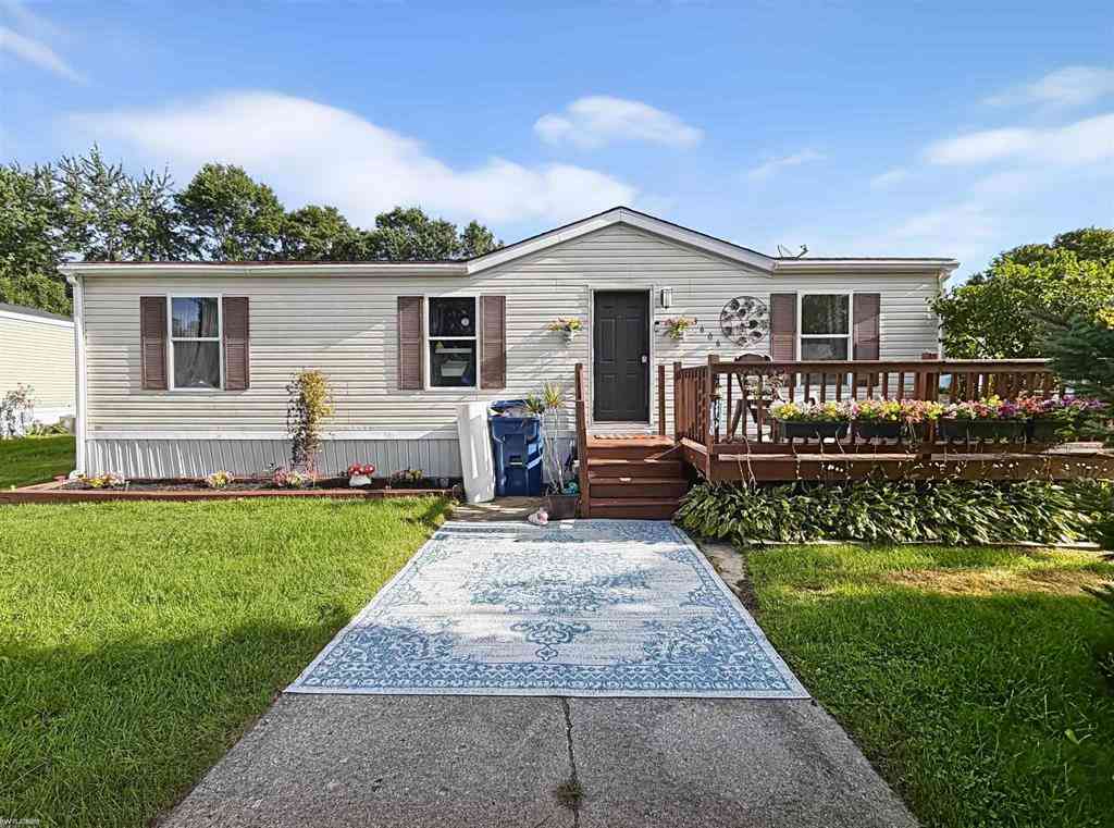 Homes For Sale - 3606 Pinoak Street <br/> Oakland County, Clarkston, MI 48348