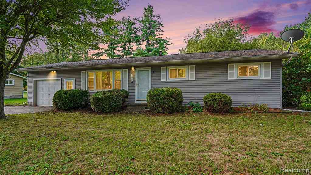 Homes For Sale - 1017 W Marsh Road <br/> Midland County, Sanford, MI 48657