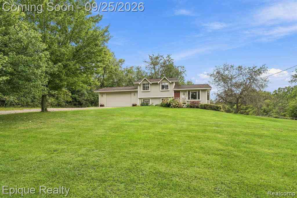 Homes For Sale - 4585 Shifman Road <br/> Lapeer County, Goodrich, MI 48438