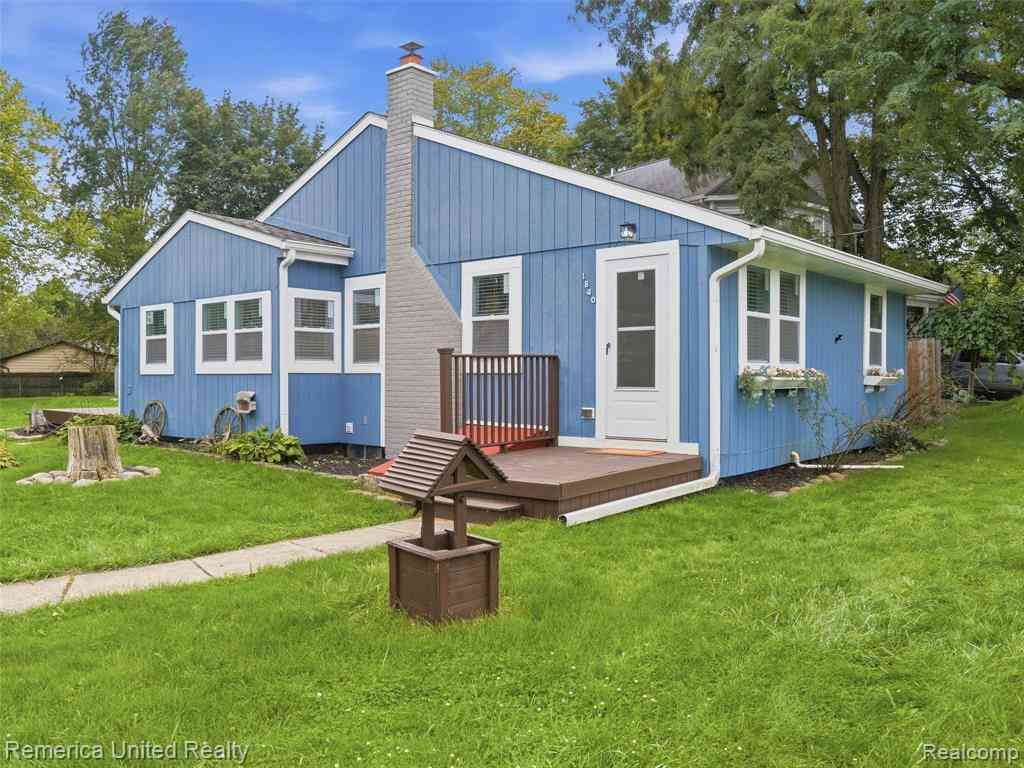 Homes For Sale - 1840 Maxfield Road <br/> Hartland, MI 48353