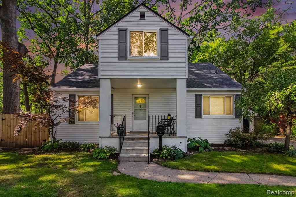 Homes For Sale - 23831 Seneca Street <br/> Oak Park, MI 48237