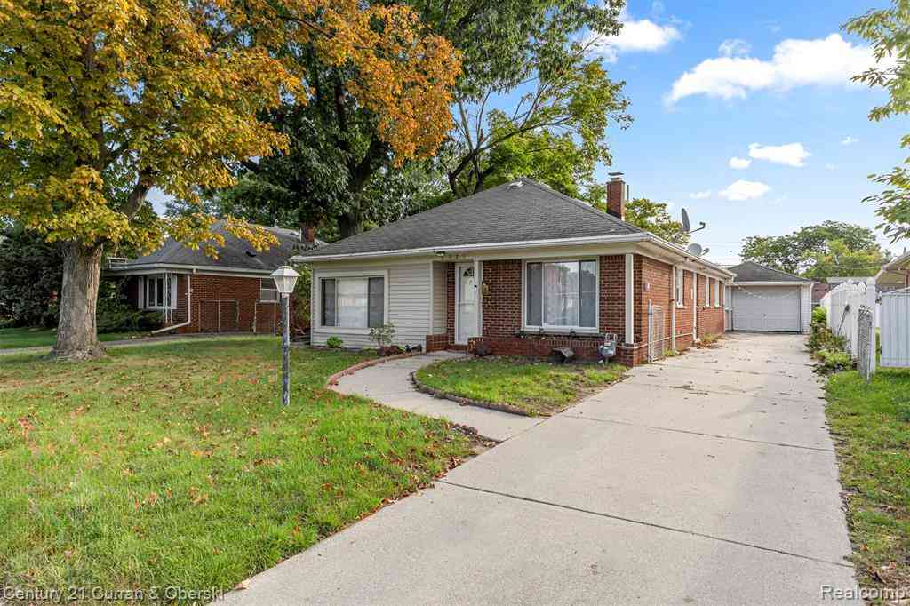 Homes For Rent - 5920 Mcmillan Street <br/> Dearborn Heights, MI 48127