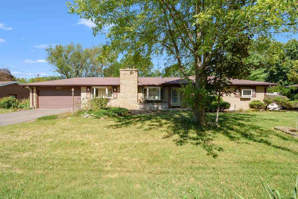 Homes For Sale - 6287 Meadowview Avenue <br/> Kalamazoo, MI 49048