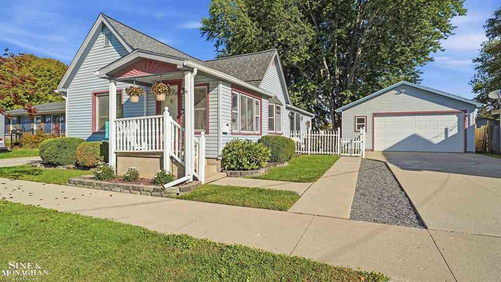 Homes For Sale - 546 Robertson Street <br/> Marine City, MI 48039
