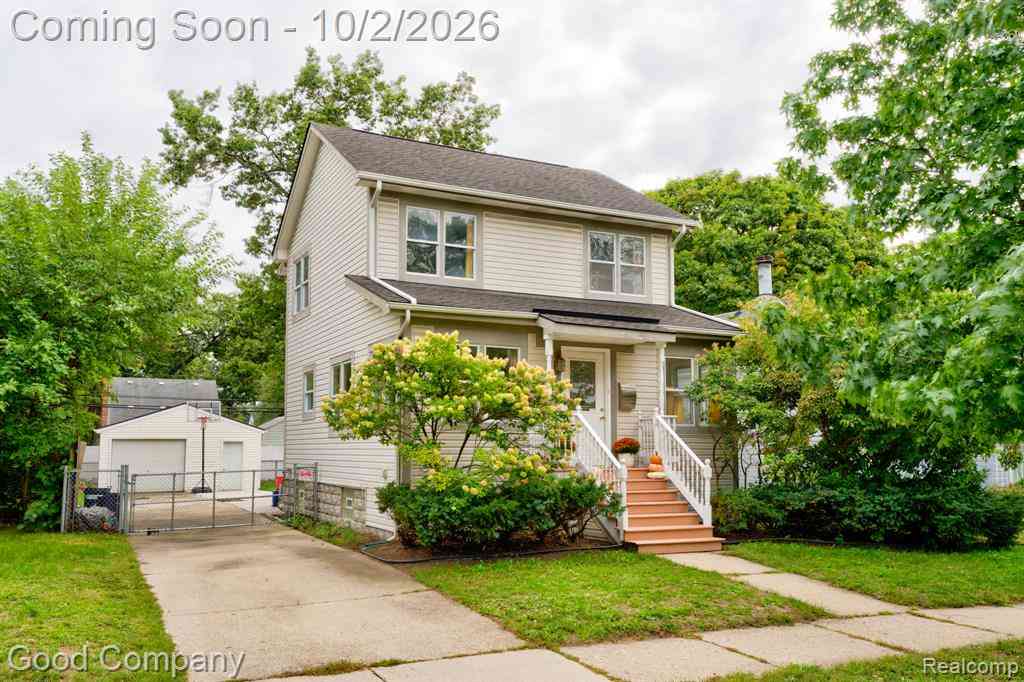 Homes For Sale - 1665 W Troy Street <br/> Oakland County, Ferndale, MI 48220