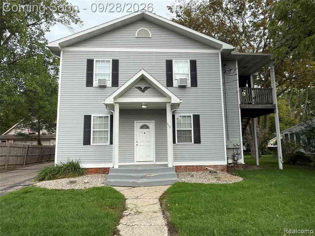 Condo For Rent - 112 N Hazelton Street  #A<br/> Genesee County, Flushing, MI 48433