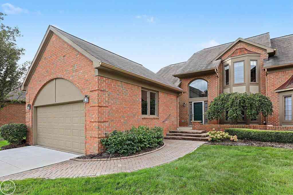 Condo For Sale - 2780 Marissa Way <br/> Shelby Twp, MI 48316