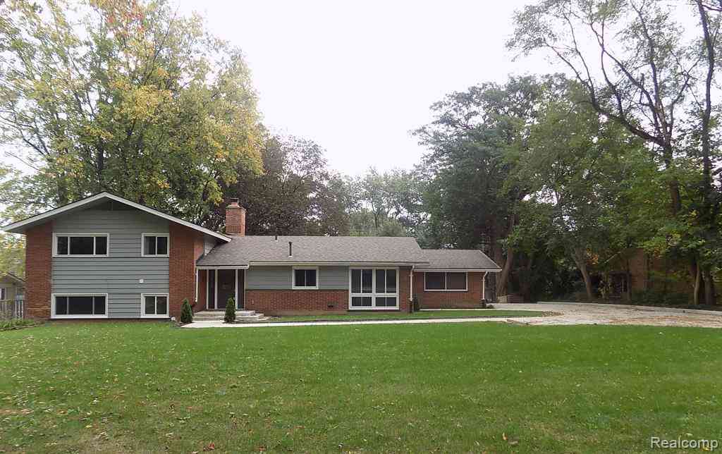 Homes For Rent - 3350 Adams Road <br/> Troy, MI 48084