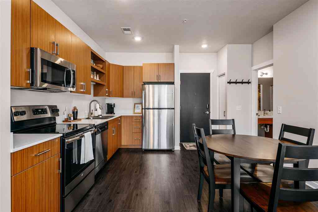 Condo For Sale - 630-410 Garfield Avenue <br/> Grand Traverse County, Traverse City, MI 49686
