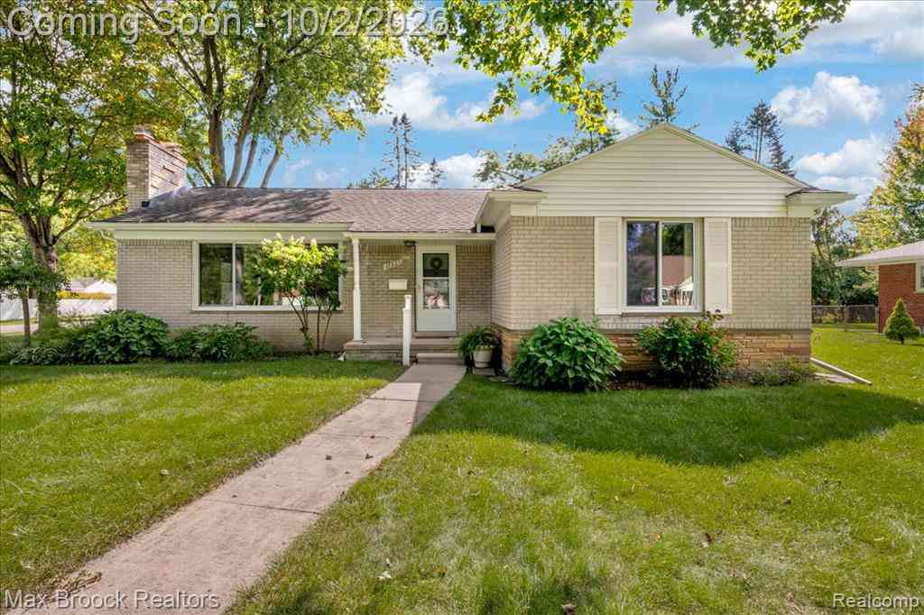 Homes For Sale - 17825 Kinross Avenue <br/> Oakland County, Beverly Hills, MI 48025