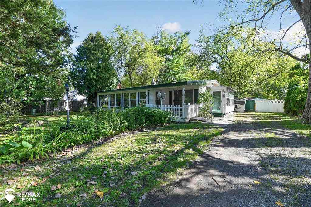 Homes For Sale - 7282 Neff Road <br/> Genesee County, Mount Morris, MI 48458