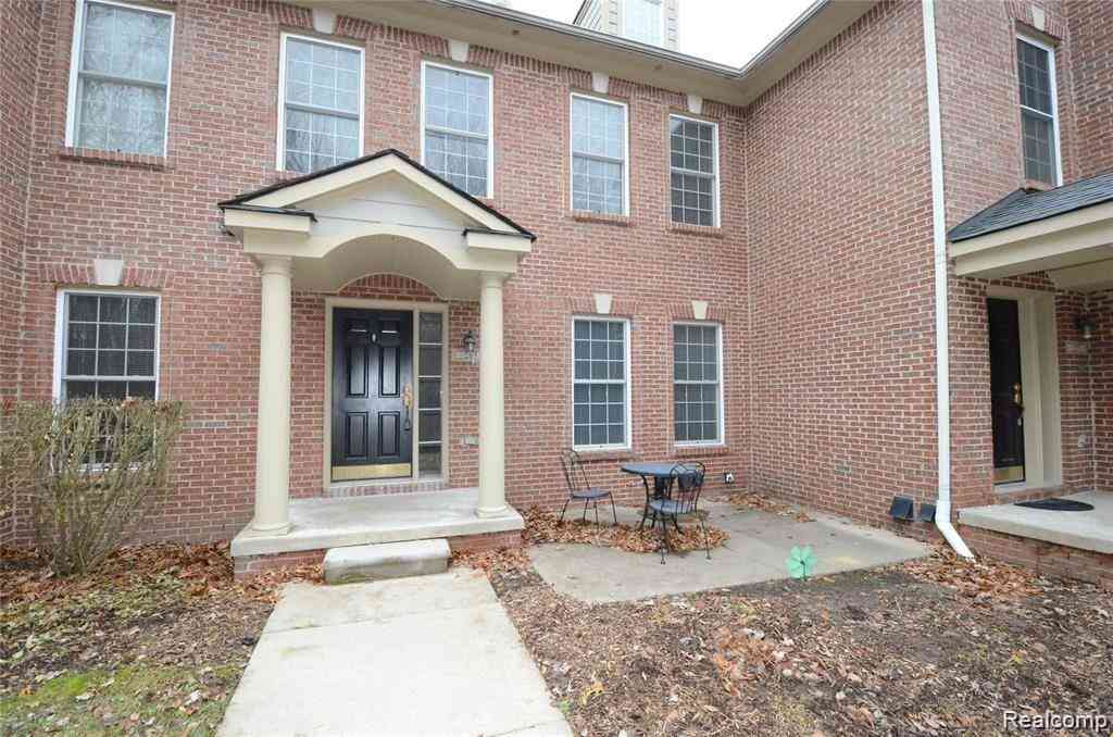 Condo For Rent - 263 S Village Way  #23<br/> Wayne County, Canton, MI 48188