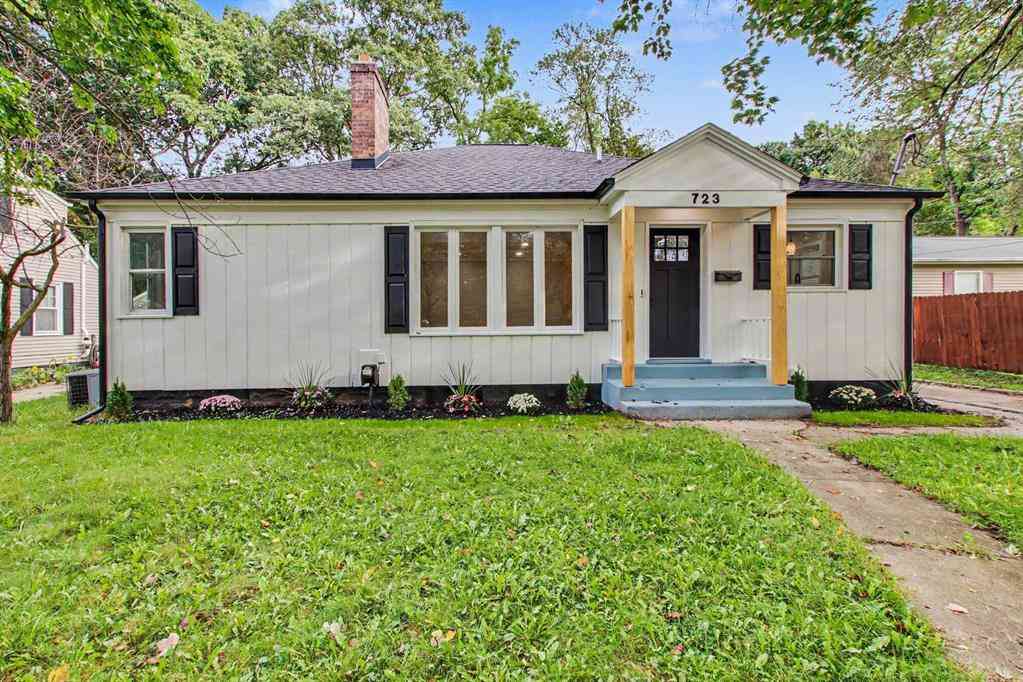 Homes For Sale - 723 Parchmount Avenue <br/> Kalamazoo County, Parchment, MI 49004