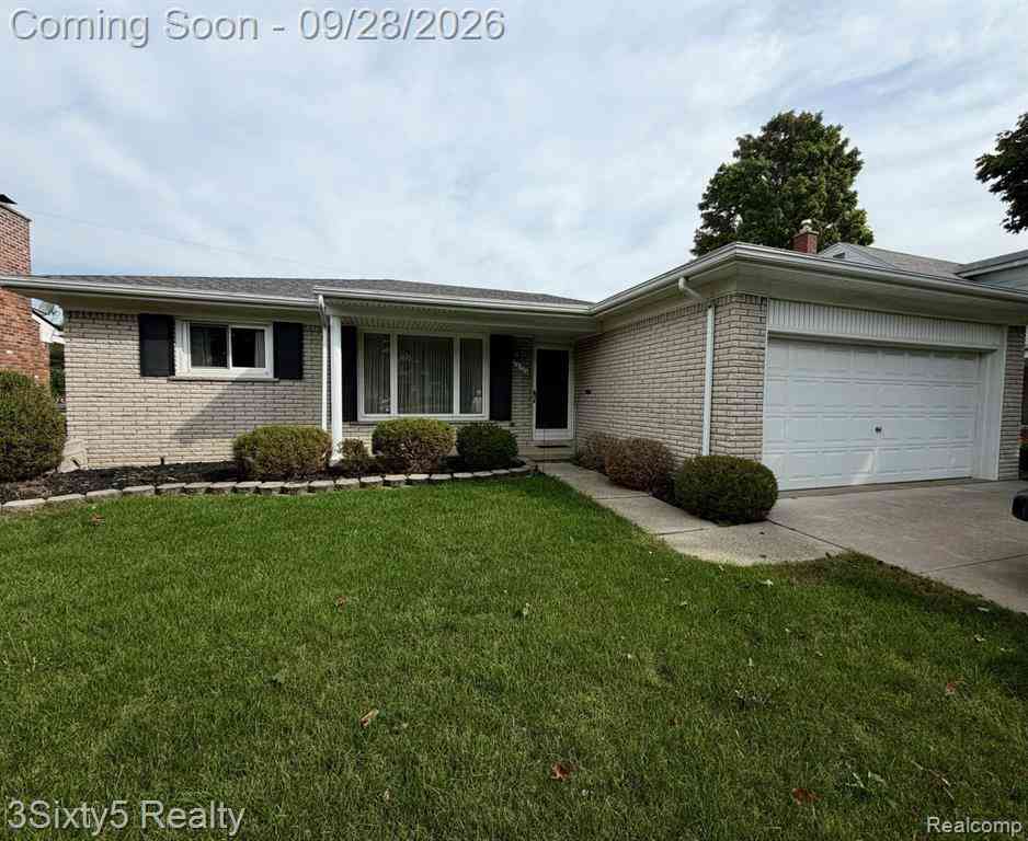 Homes For Sale - 26926 Rochelle Street <br/> Dearborn Heights, MI 48127