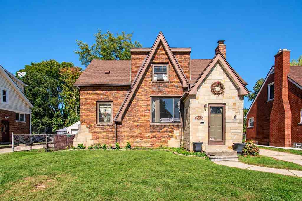 Homes For Sale - 15235 Nehls Avenue <br/> Eastpointe, MI 48021