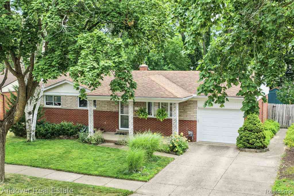 Homes For Sale - 14194 Park Street <br/> Livonia, MI 48154