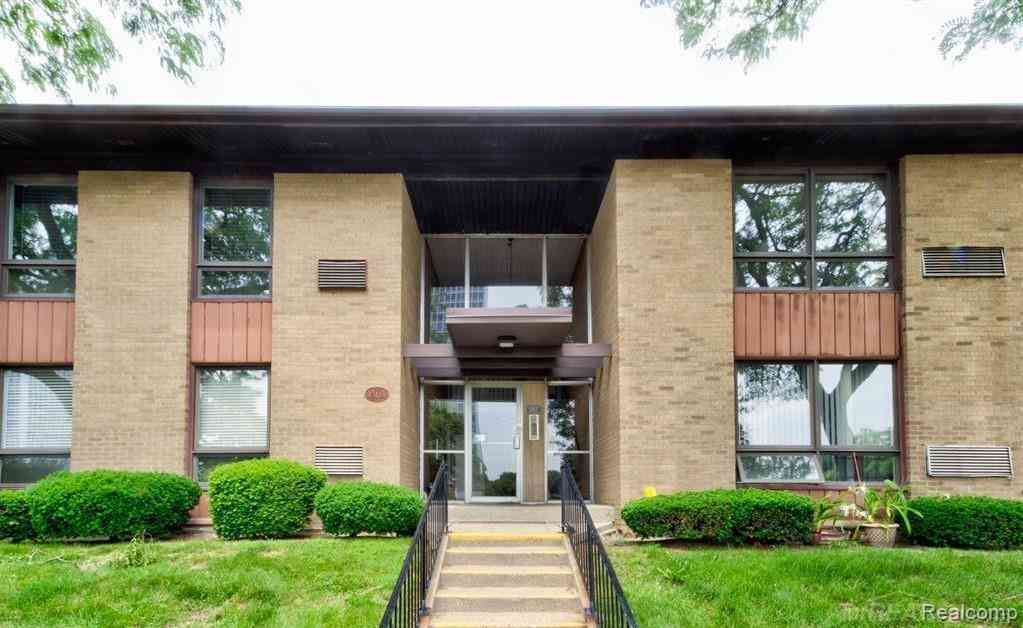 Condo For Rent - 1535 Cherboneau Place <br/> Detroit, MI 48207