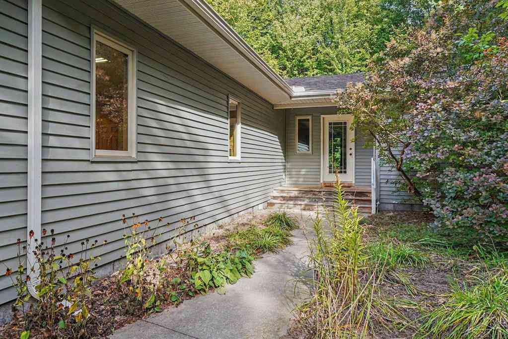 Homes For Sale - 580 W Shearer Road <br/> Sanford, MI 48657