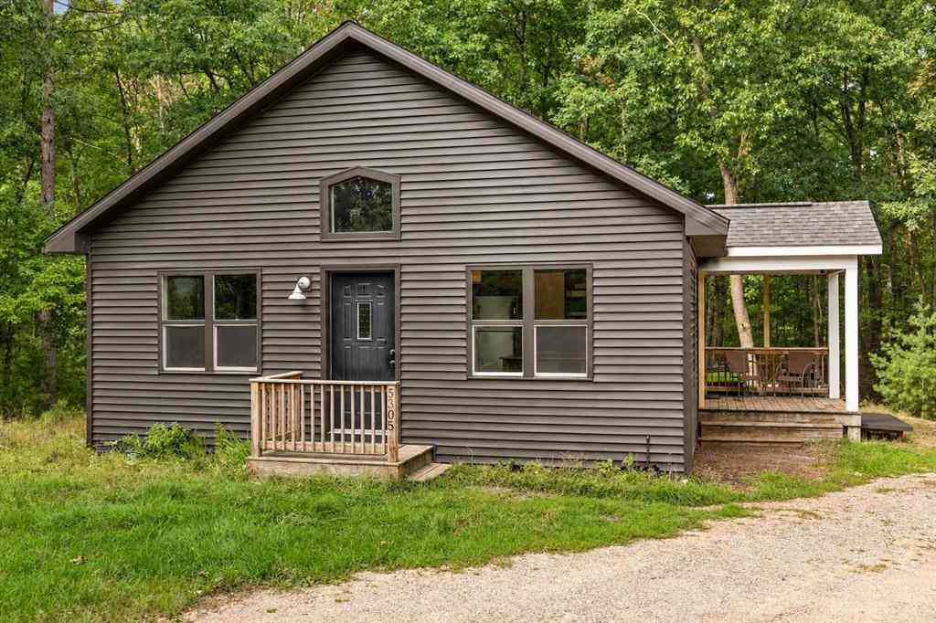 Homes For Sale - 5305 Trager Road <br/> Traverse City, MI 49696
