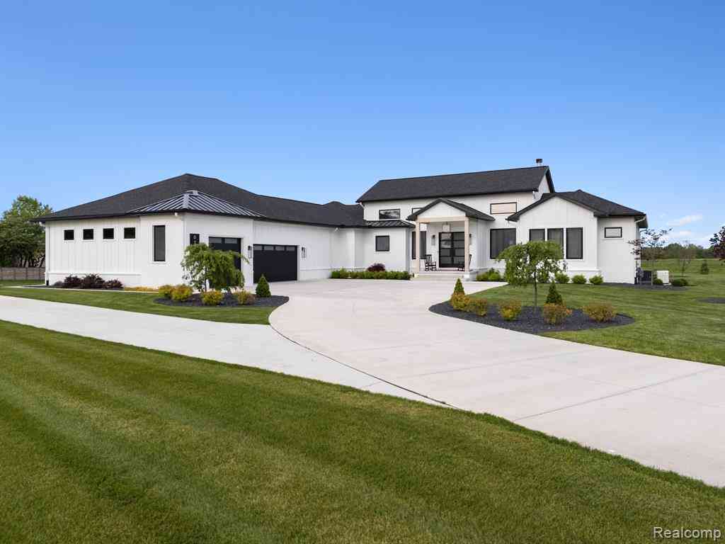 Homes For Sale - 6717 Warner Road <br/> Saline, MI 48176