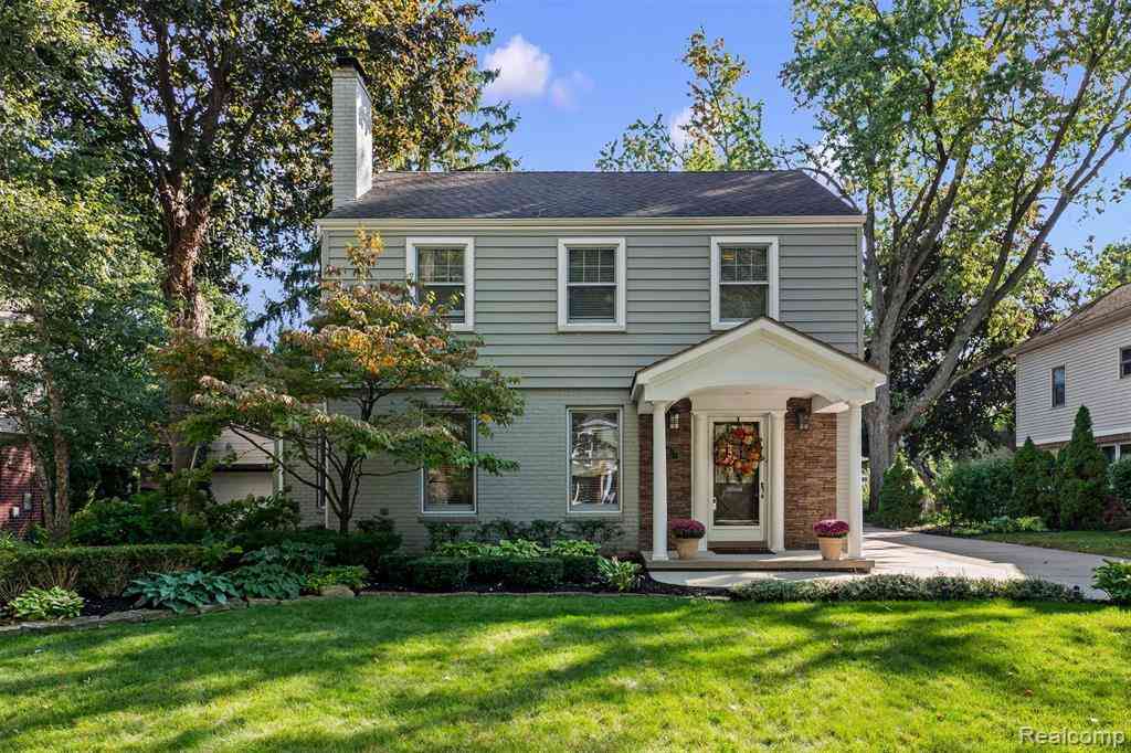 Homes For Sale - 203 Aqua Court <br/> Oakland County, Royal Oak, MI 48073