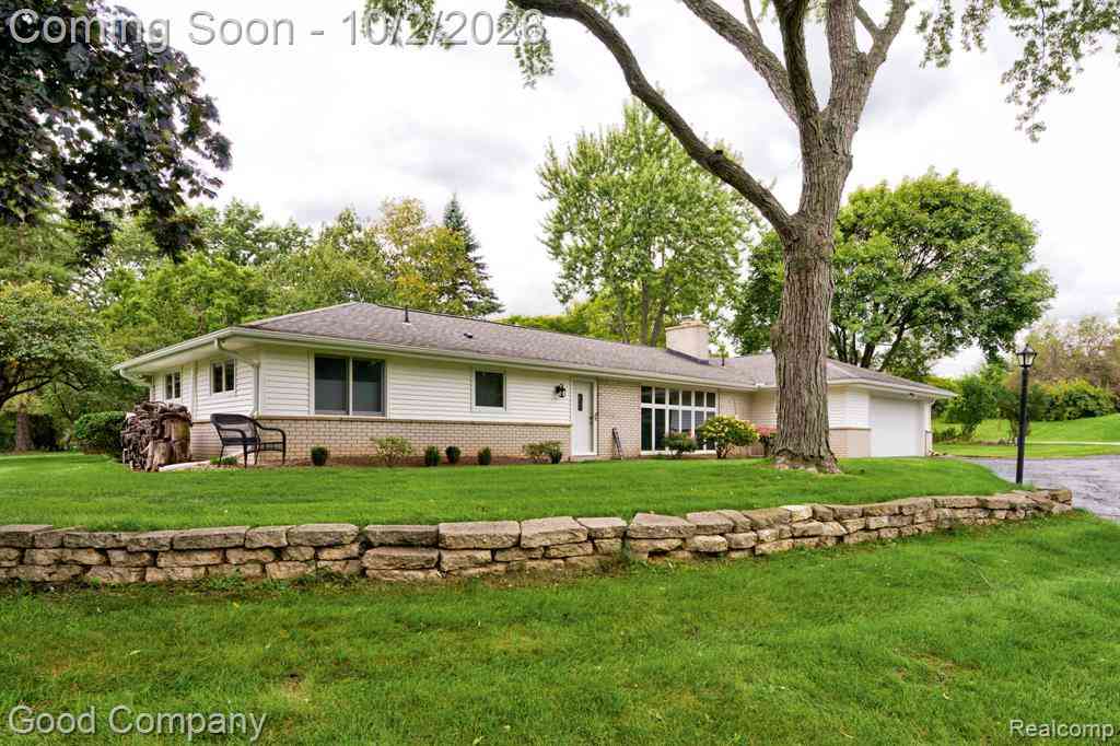 Homes For Sale - 1604 Northumberland Drive <br/> Oakland County, Rochester, MI 48309