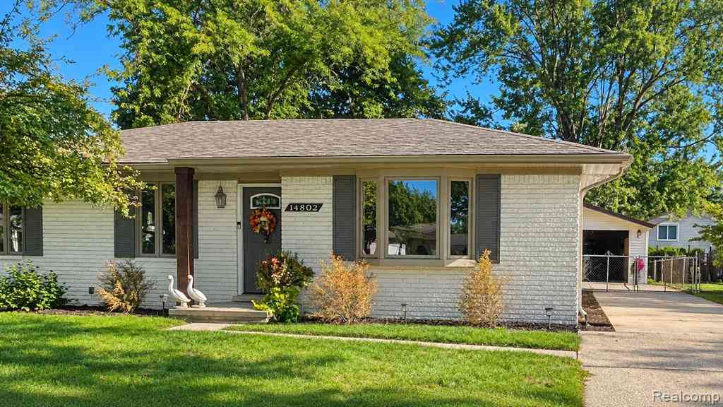 Homes For Sale - 14802 Annapolis Drive <br/> Sterling Heights, MI 48313