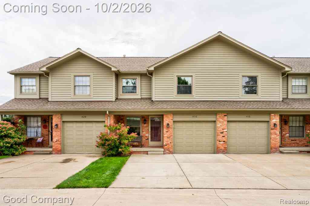 Condo For Sale - 416 Oakgrove Court <br/> Oakland County, Clawson, MI 48017