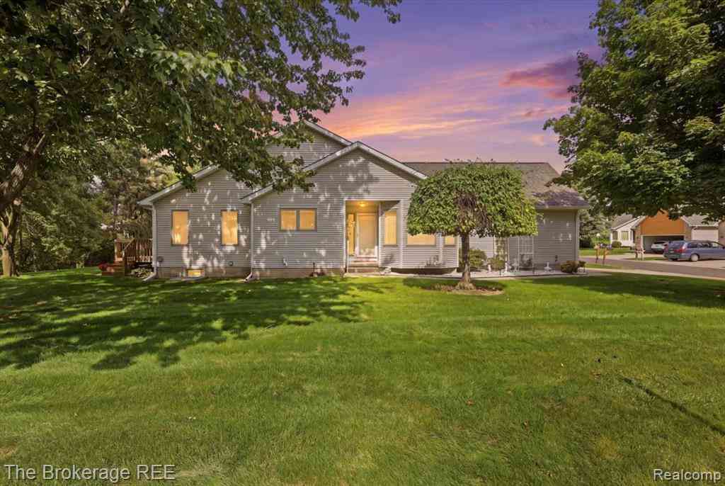 Condo For Sale - 9360 Isabella Lane <br/> Davison, MI 48423