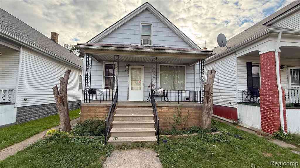 Homes For Sale - 12117 Lumpkin Street <br/> Wayne County, Hamtramck, MI 48212