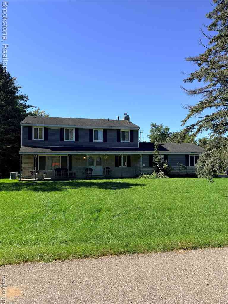 Homes For Sale - 1300 Thread Valley <br/> Oakland County, Holly, MI 48442