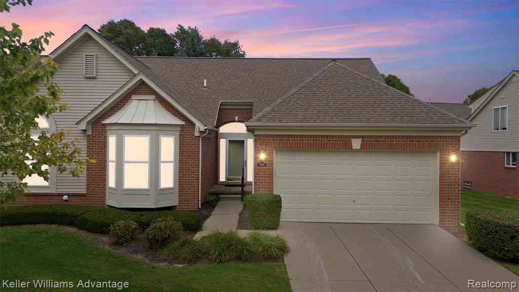 Condo For Sale - 4293 Gardenia Drive <br/> Sterling Heights, MI 48314