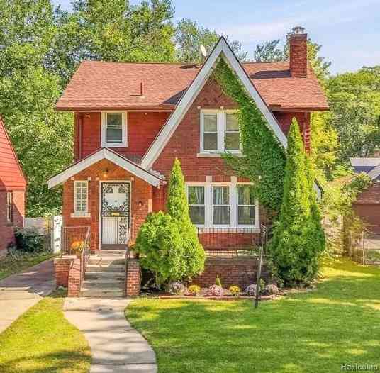 Homes For Sale - 15104 Auburn Street <br/> Detroit, MI 48223
