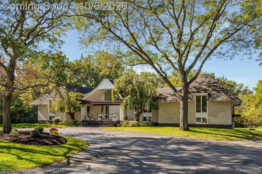 Homes For Sale - 23249 Morningside Street <br/> Oakland County, Southfield, MI 48034