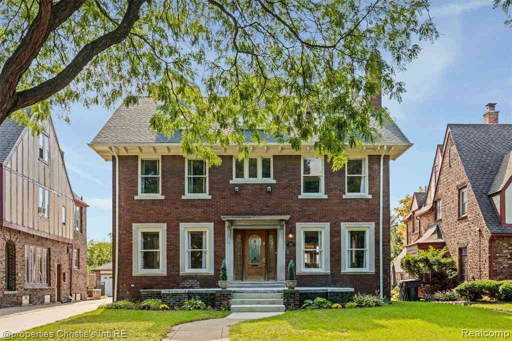 Homes For Sale - 2325 W Boston Boulevard <br/> Detroit, MI 48206