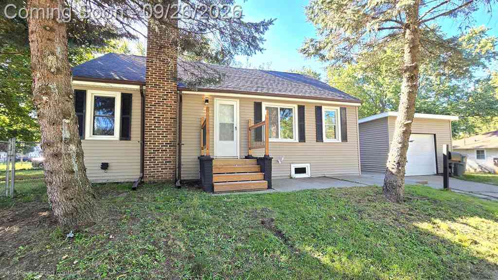 Homes For Sale - 3242 Tenny Street <br/> Lansing, MI 48910