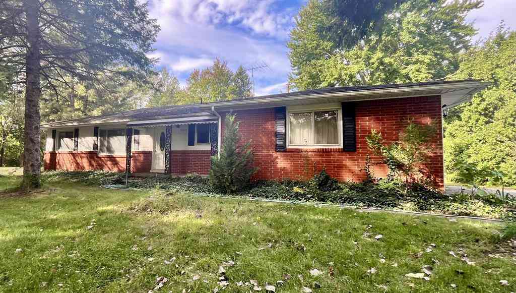 Homes For Sale - 21112 Wilmot Road <br/> Wayne County, Belleville, MI 48111