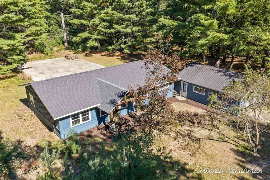 Homes For Sale - 5267 E 28th Street <br/> White Cloud, MI 49349