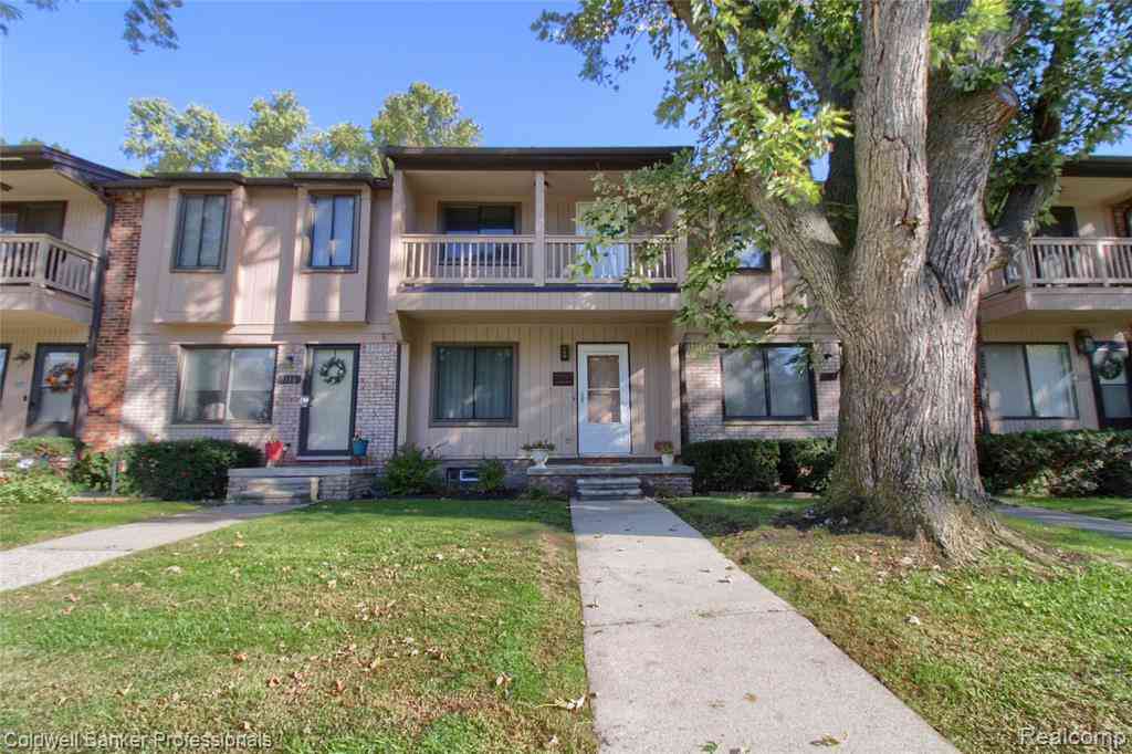 Condo For Sale - 3114 Summers Road <br/> Oakland County, Keego Harbor, MI 48320
