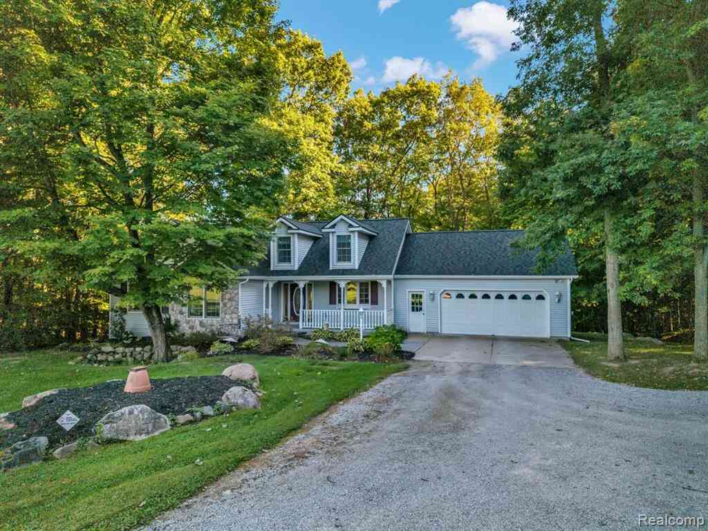 Homes For Sale - 575 Vista Del Sol Road <br/> Lapeer, MI 48446